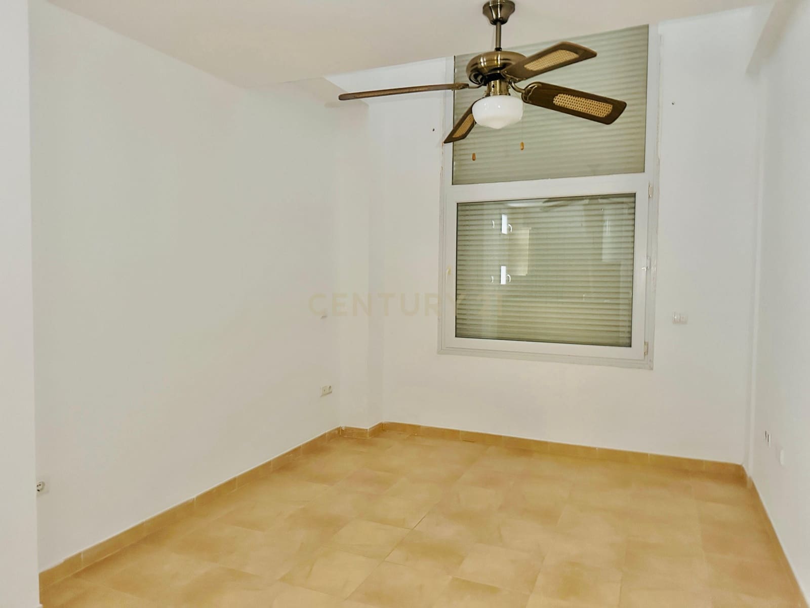 1 soveværelse Strandlejlighed til salg i El Ejido med swimmingpool - € 140.000 (Ref: 9398010)