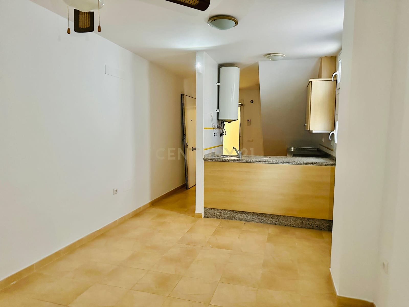 1 soveværelse Strandlejlighed til salg i El Ejido med swimmingpool - € 140.000 (Ref: 9398010)