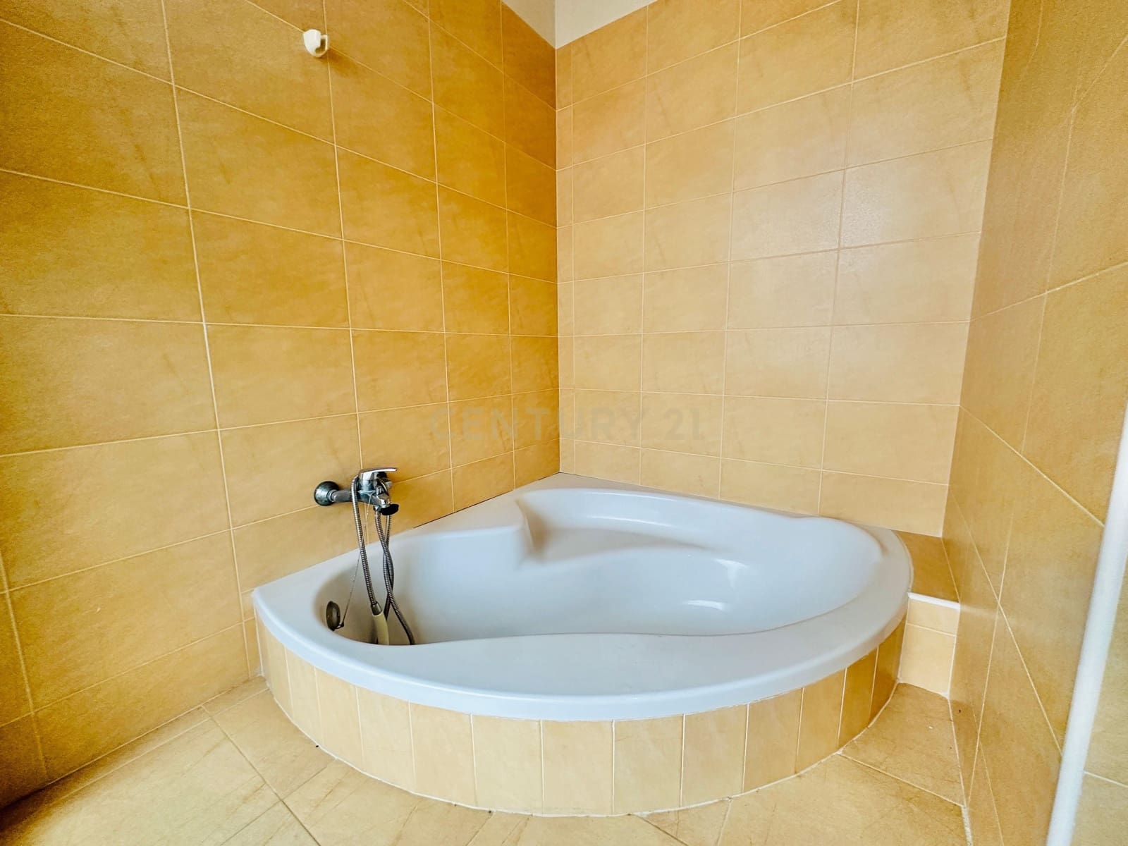 1 soveværelse Strandlejlighed til salg i El Ejido med swimmingpool - € 140.000 (Ref: 9398010)