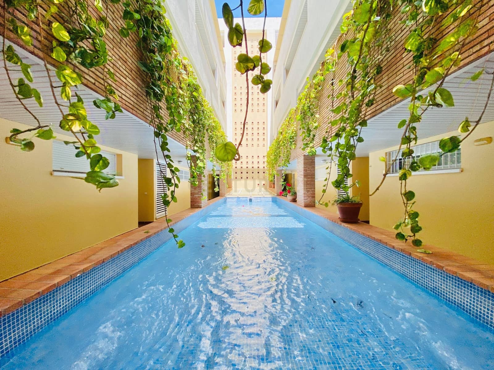 1 soveværelse Strandlejlighed til salg i El Ejido med swimmingpool - € 140.000 (Ref: 9398010)