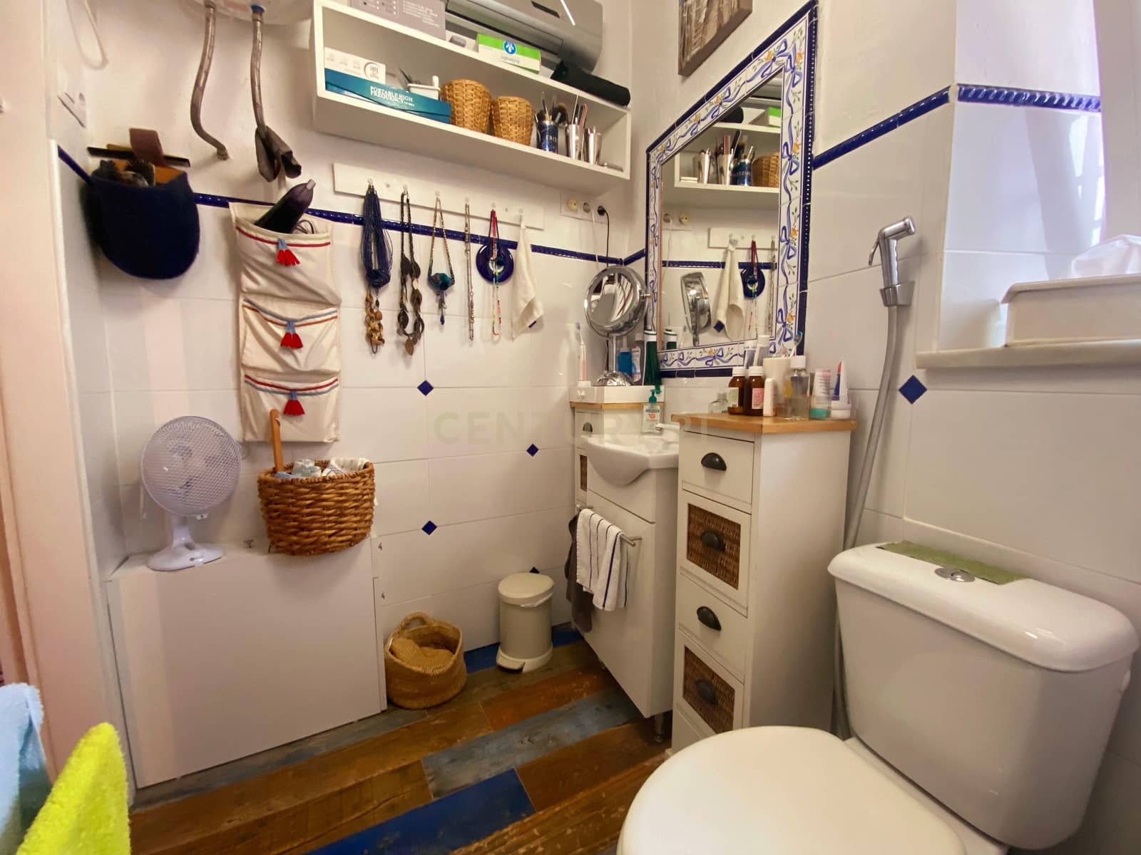 4 sypialnia Finka/Dom wiejski na sprzedaż w Berja z basenem garażem - 264 900 € (Ref: 9417674)