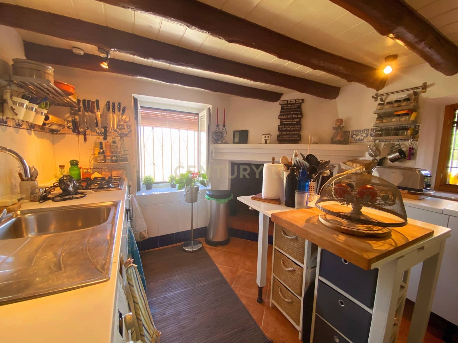 4 sypialnia Finka/Dom wiejski na sprzedaż w Berja z basenem garażem - 264 900 € (Ref: 9417674)