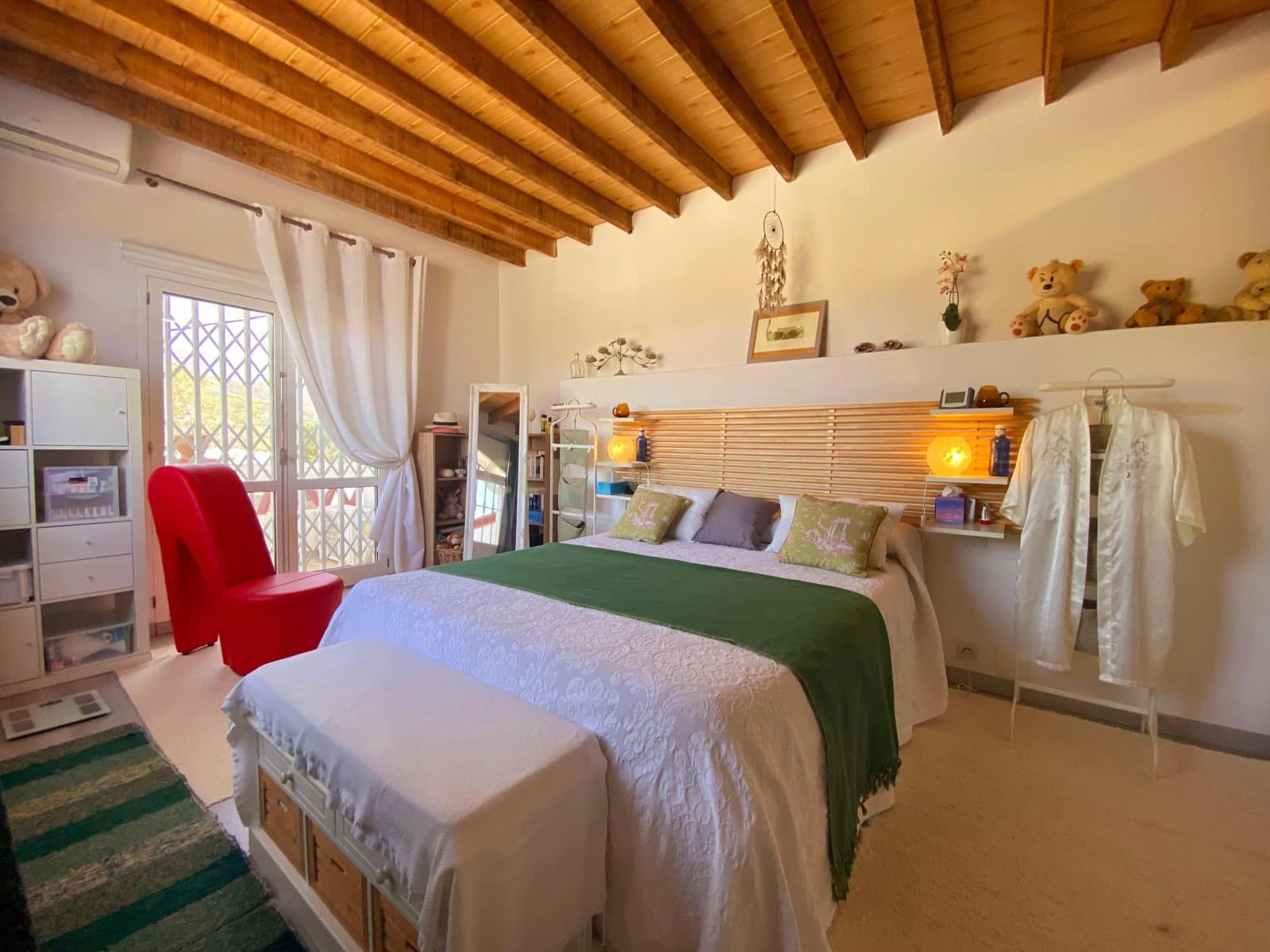 4 sypialnia Finka/Dom wiejski na sprzedaż w Berja z basenem garażem - 264 900 € (Ref: 9417674)