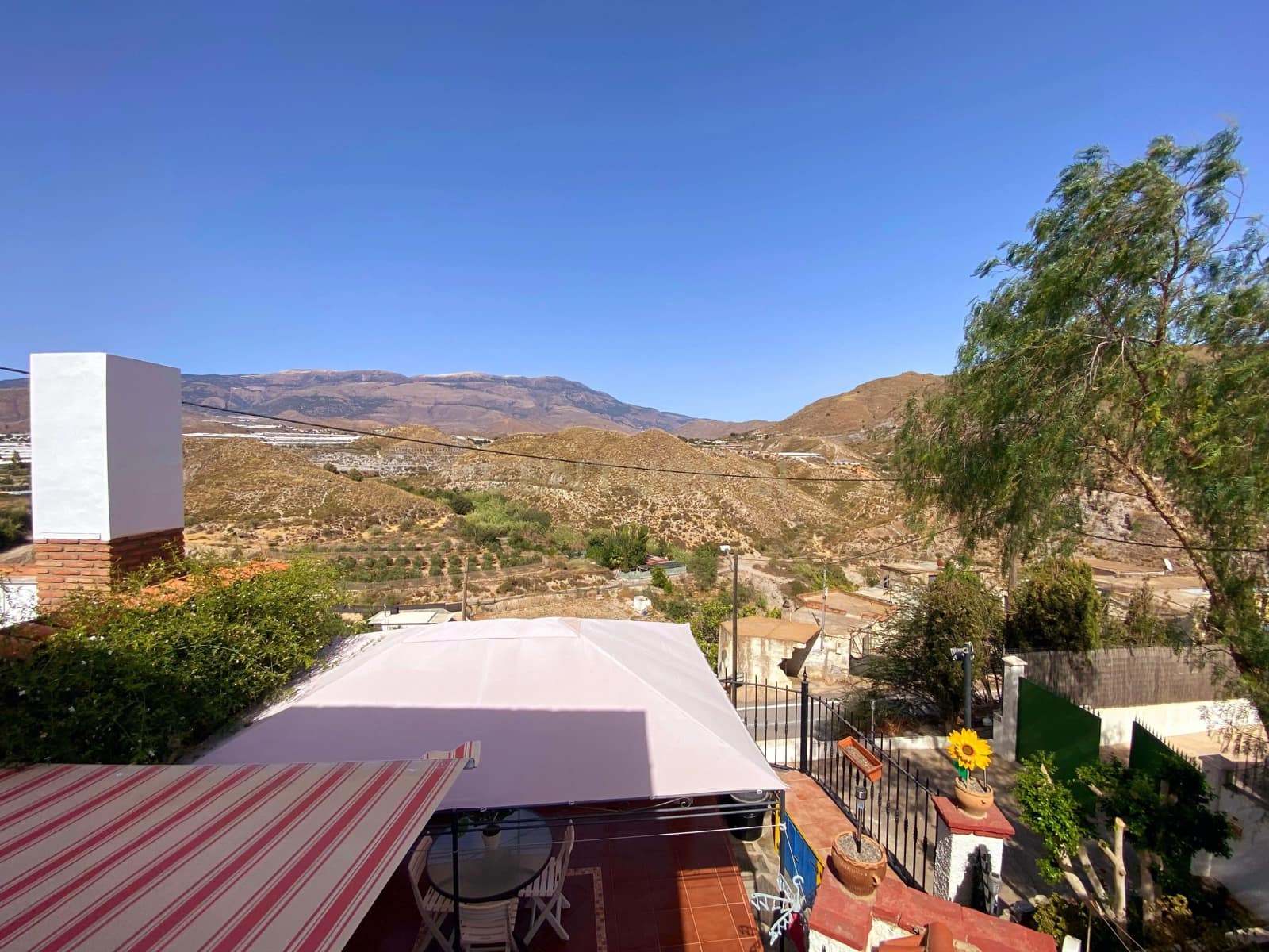 4 sypialnia Finka/Dom wiejski na sprzedaż w Berja z basenem garażem - 264 900 € (Ref: 9417674)