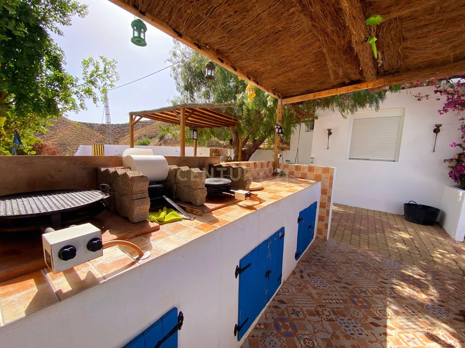 4 sypialnia Finka/Dom wiejski na sprzedaż w Berja z basenem garażem - 264 900 € (Ref: 9417674)