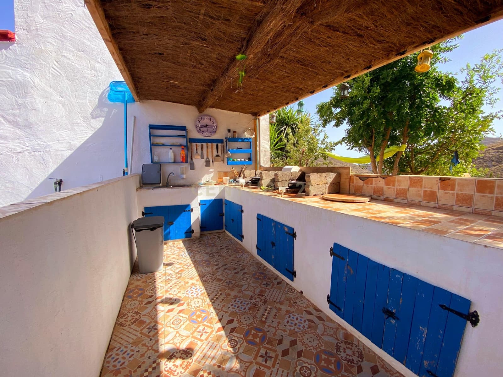 4 sypialnia Finka/Dom wiejski na sprzedaż w Berja z basenem garażem - 264 900 € (Ref: 9417674)