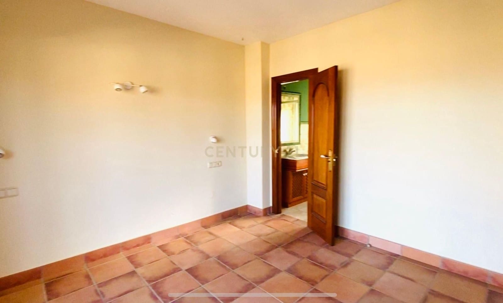 5 soveværelse Villa til salg i Vicar - € 399.000 (Ref: 9444576)