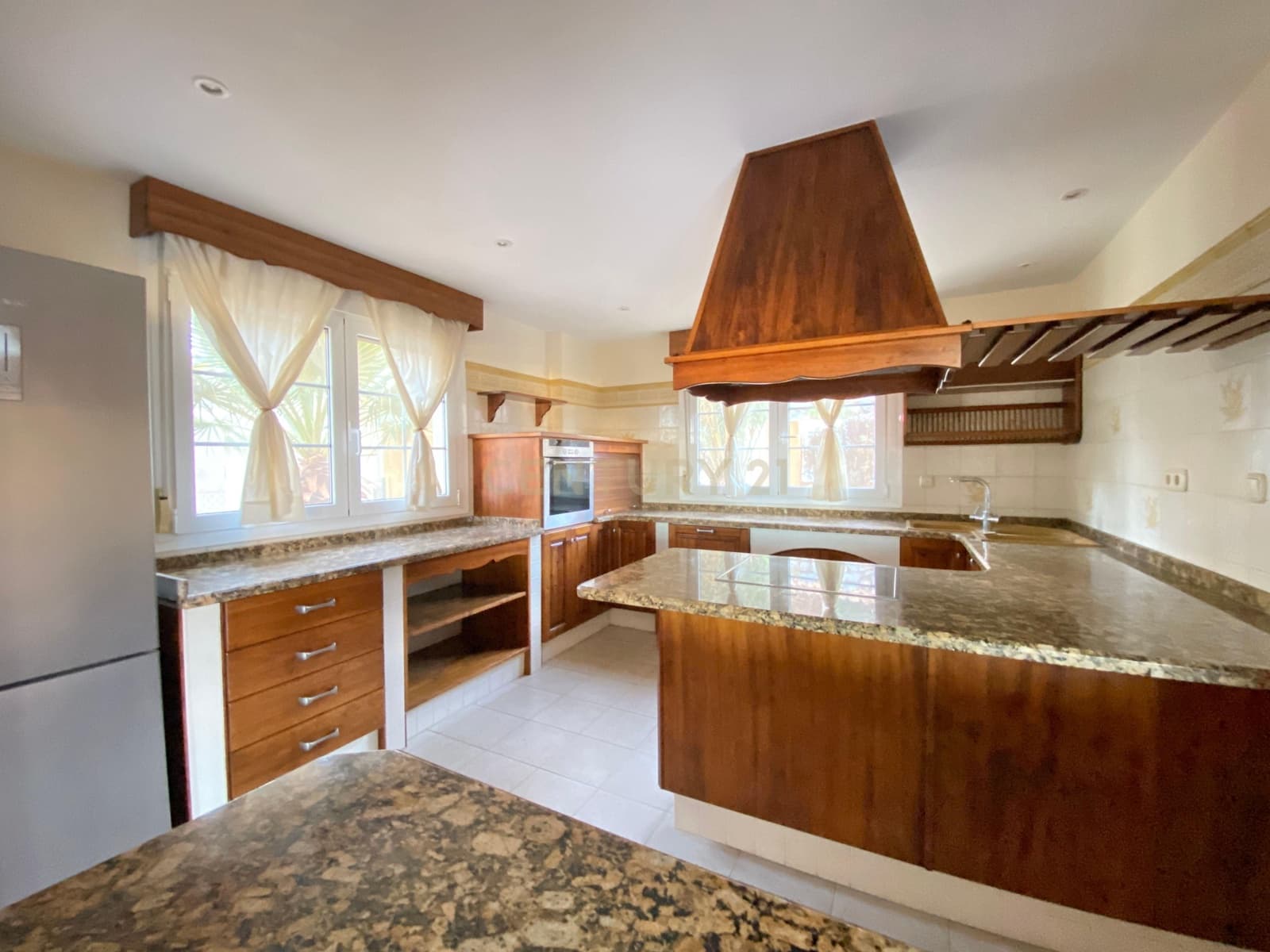 5 soveværelse Villa til salg i Vicar - € 399.000 (Ref: 9444576)