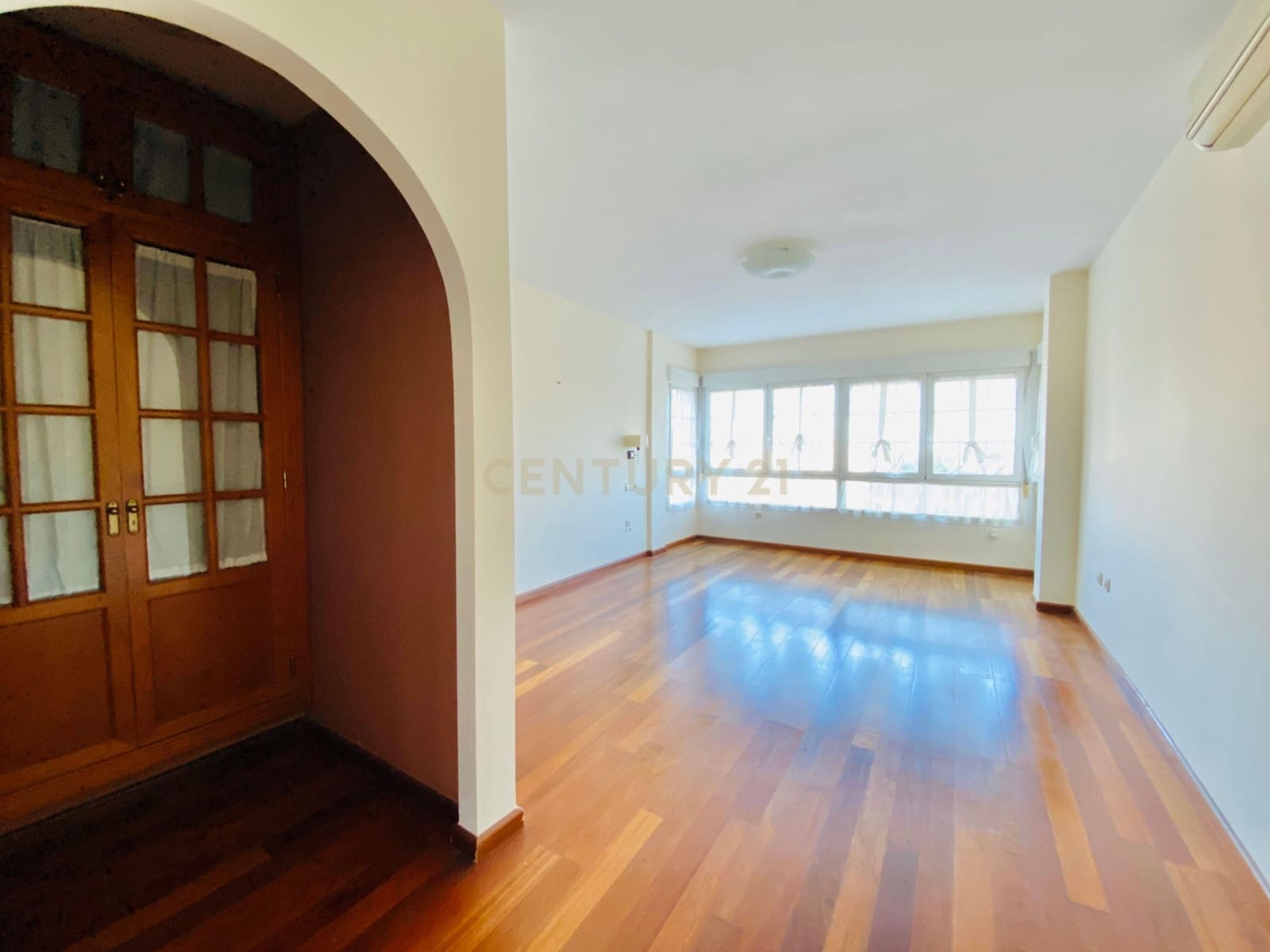 5 soveværelse Villa til salg i Vicar - € 399.000 (Ref: 9444576)