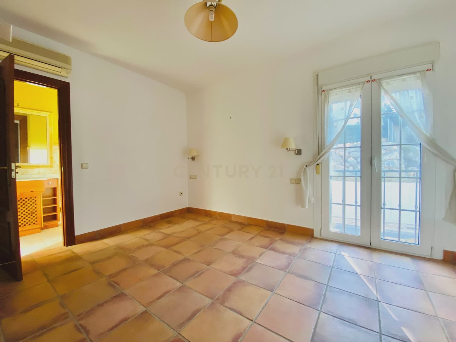 5 soveværelse Villa til salg i Vicar - € 399.000 (Ref: 9444576)