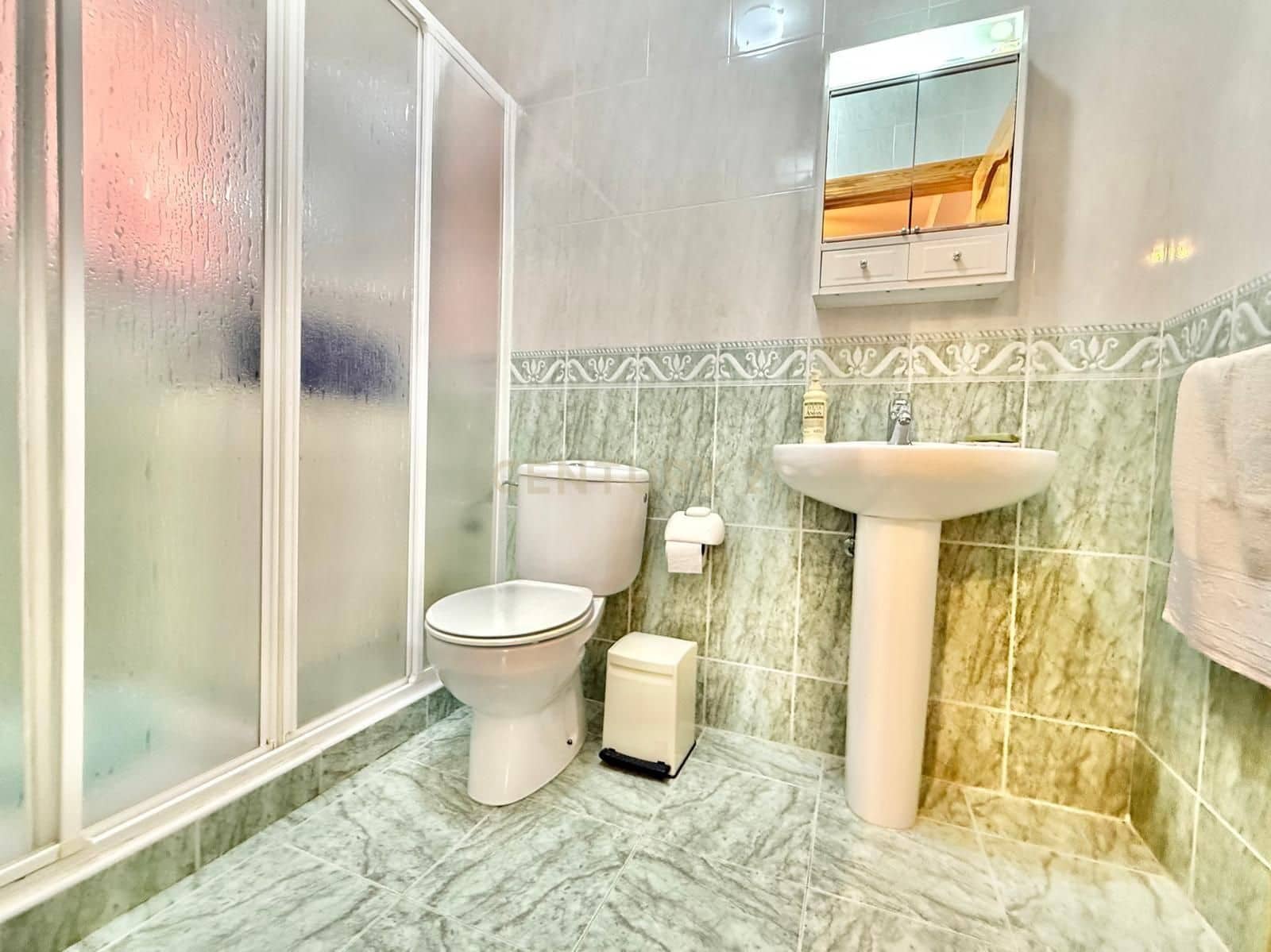 4 sypialnia Finka/Dom wiejski na sprzedaż w Berja z garażem - 379 800 € (Ref: 9471661)