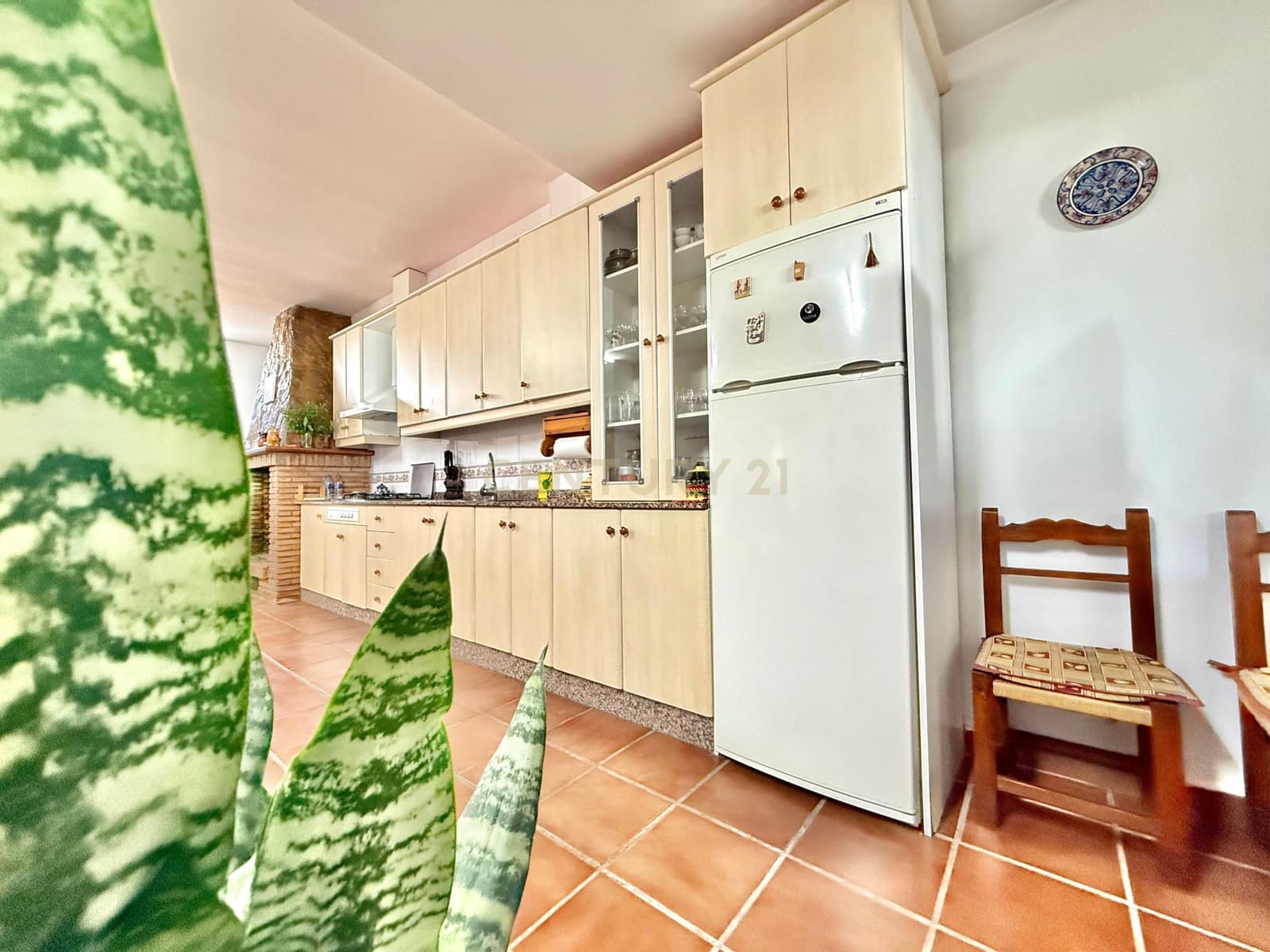 4 sypialnia Finka/Dom wiejski na sprzedaż w Berja z garażem - 379 800 € (Ref: 9471661)