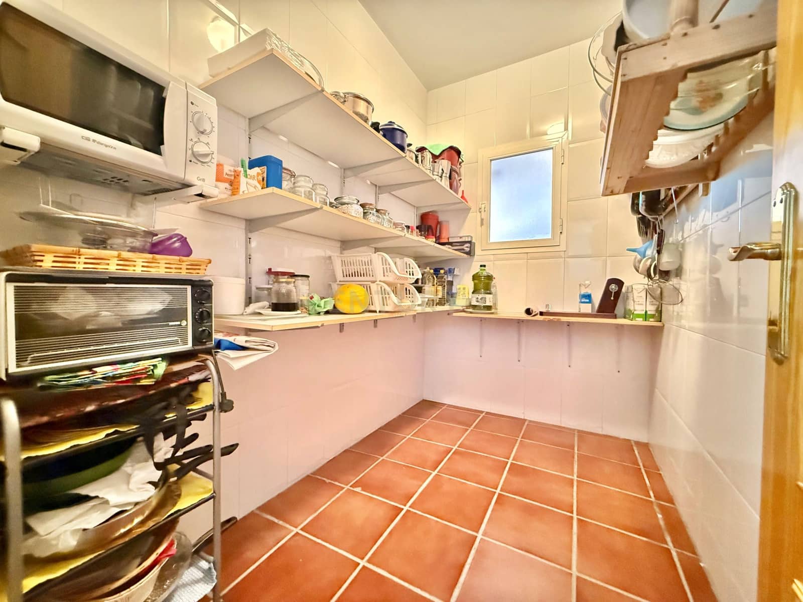 4 sypialnia Finka/Dom wiejski na sprzedaż w Berja z garażem - 379 800 € (Ref: 9471661)