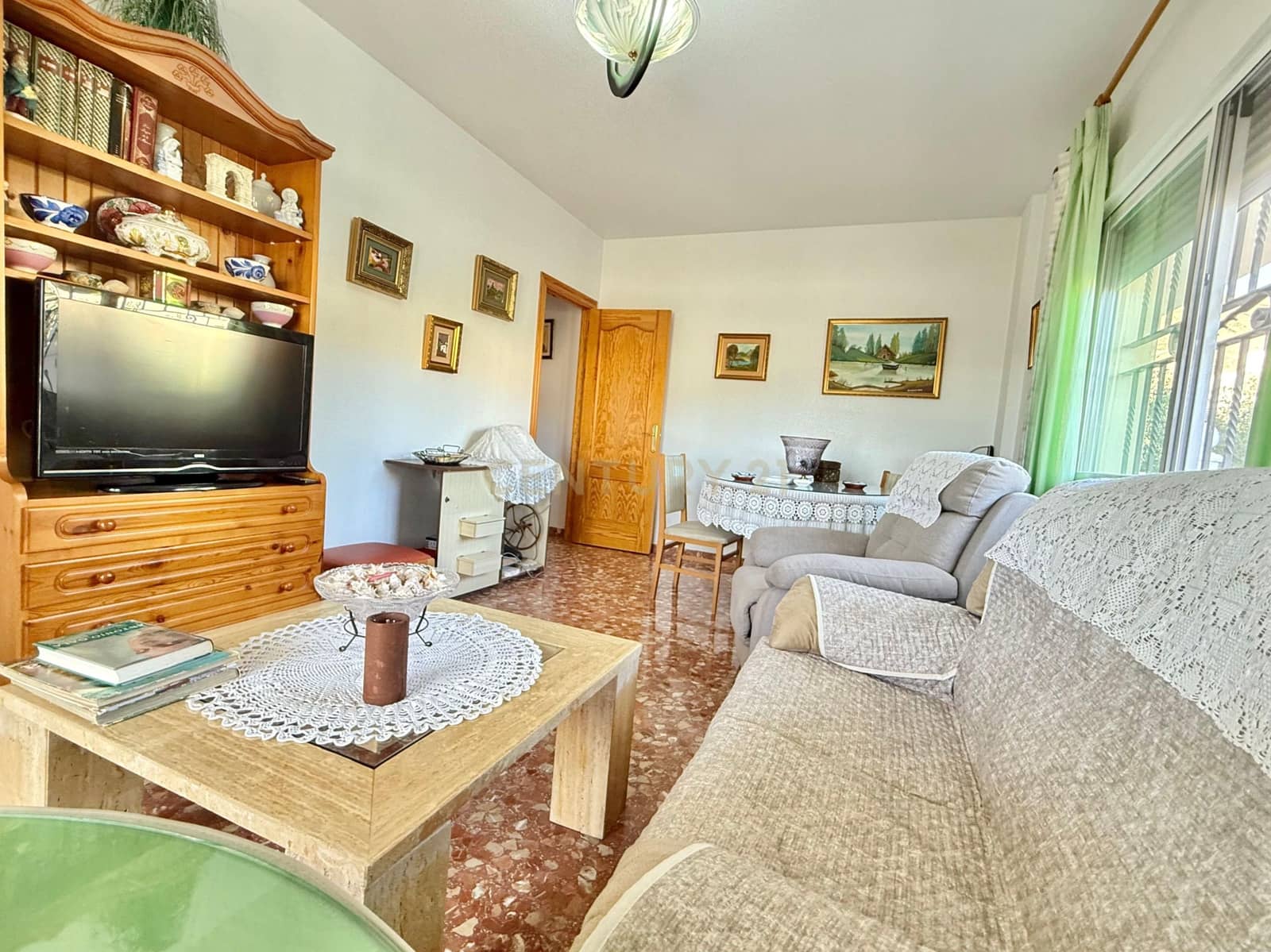 4 sypialnia Finka/Dom wiejski na sprzedaż w Berja z garażem - 379 800 € (Ref: 9471661)