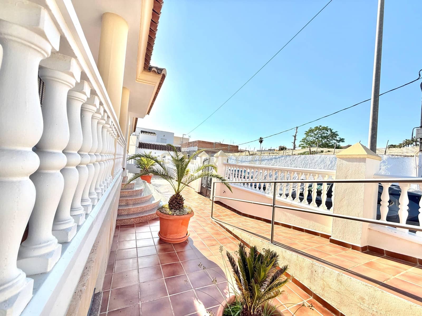 4 sypialnia Finka/Dom wiejski na sprzedaż w Berja z garażem - 379 800 € (Ref: 9471661)