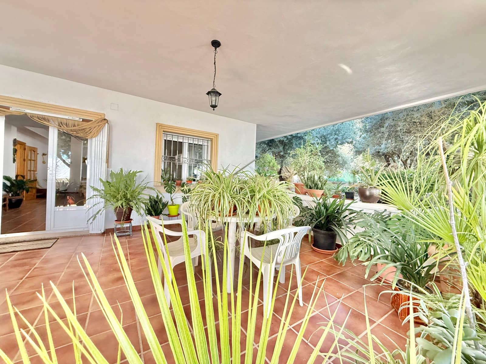 4 sypialnia Finka/Dom wiejski na sprzedaż w Berja z garażem - 379 800 € (Ref: 9471661)