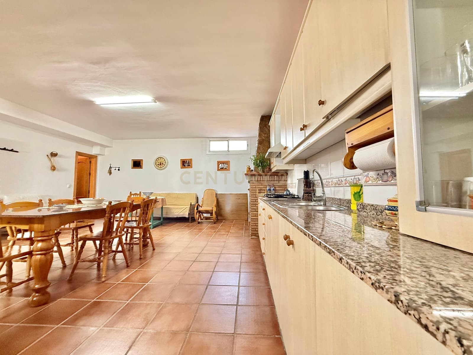 4 sypialnia Finka/Dom wiejski na sprzedaż w Berja z garażem - 379 800 € (Ref: 9471661)