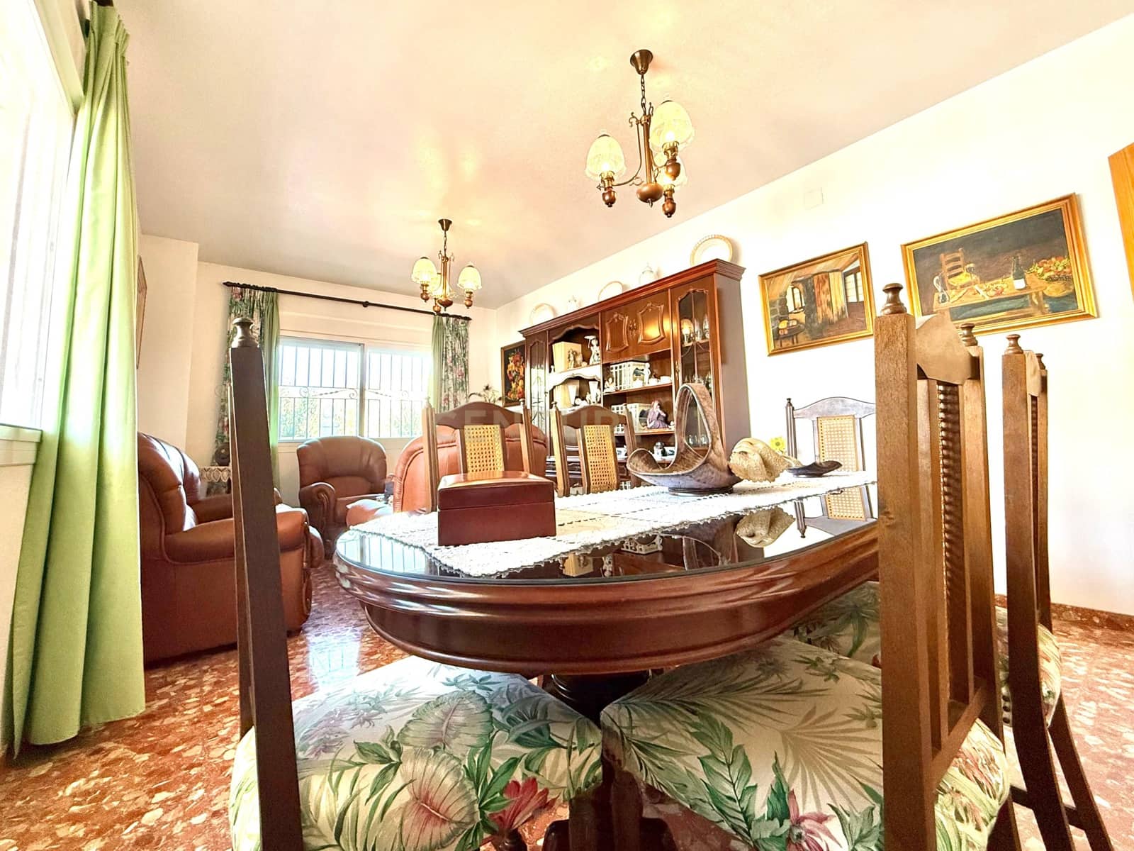 4 sypialnia Finka/Dom wiejski na sprzedaż w Berja z garażem - 379 800 € (Ref: 9471661)