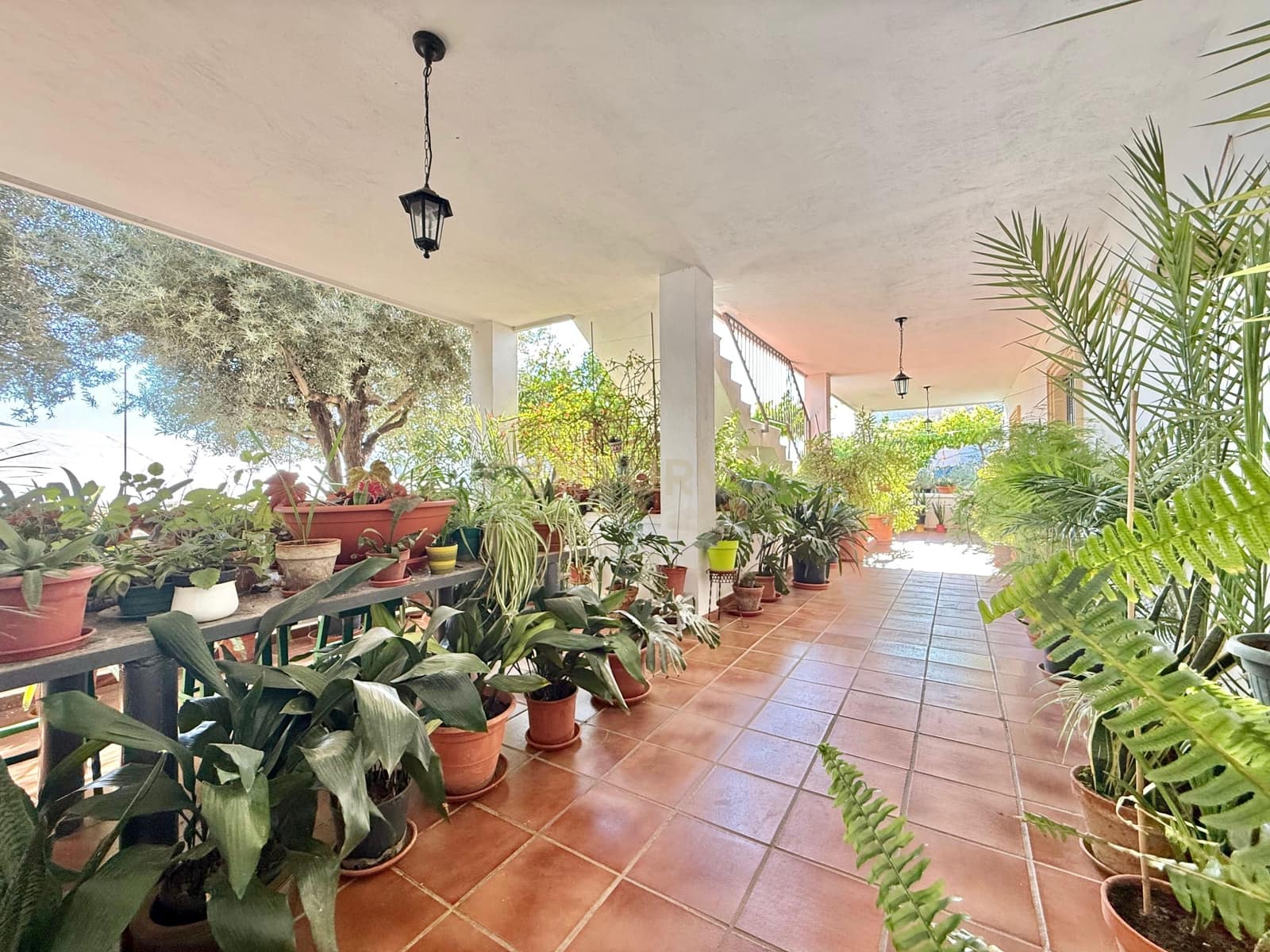 4 sypialnia Finka/Dom wiejski na sprzedaż w Berja z garażem - 379 800 € (Ref: 9471661)