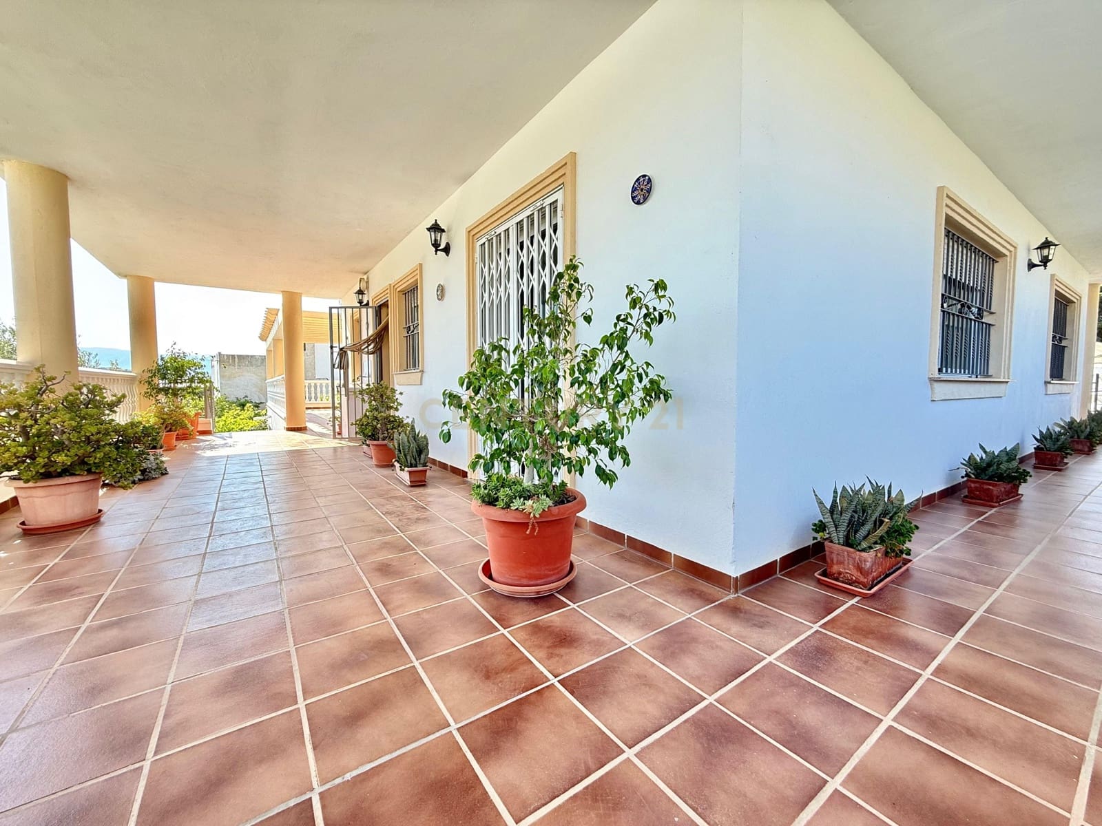 4 sypialnia Finka/Dom wiejski na sprzedaż w Berja z garażem - 379 800 € (Ref: 9471661)