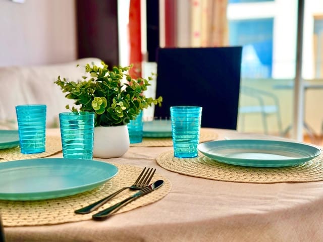 1 makuuhuone Ranta-asunto myytävänä paikassa Almerimar, El Ejido mukana uima-altaan 
autotalli - 138 000 € (Ref: 9489820)