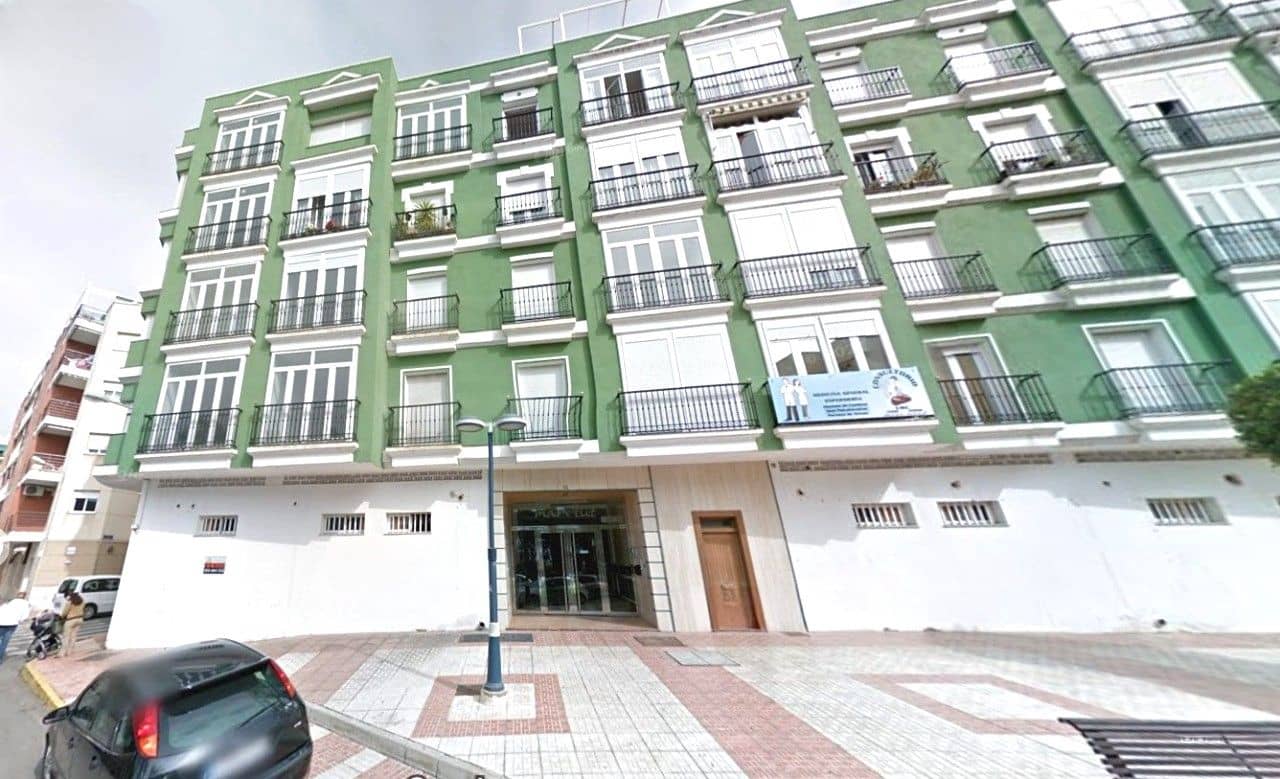 4 bedroom Apartment for sale in Adra - € 170,000 (Ref: 9536255)