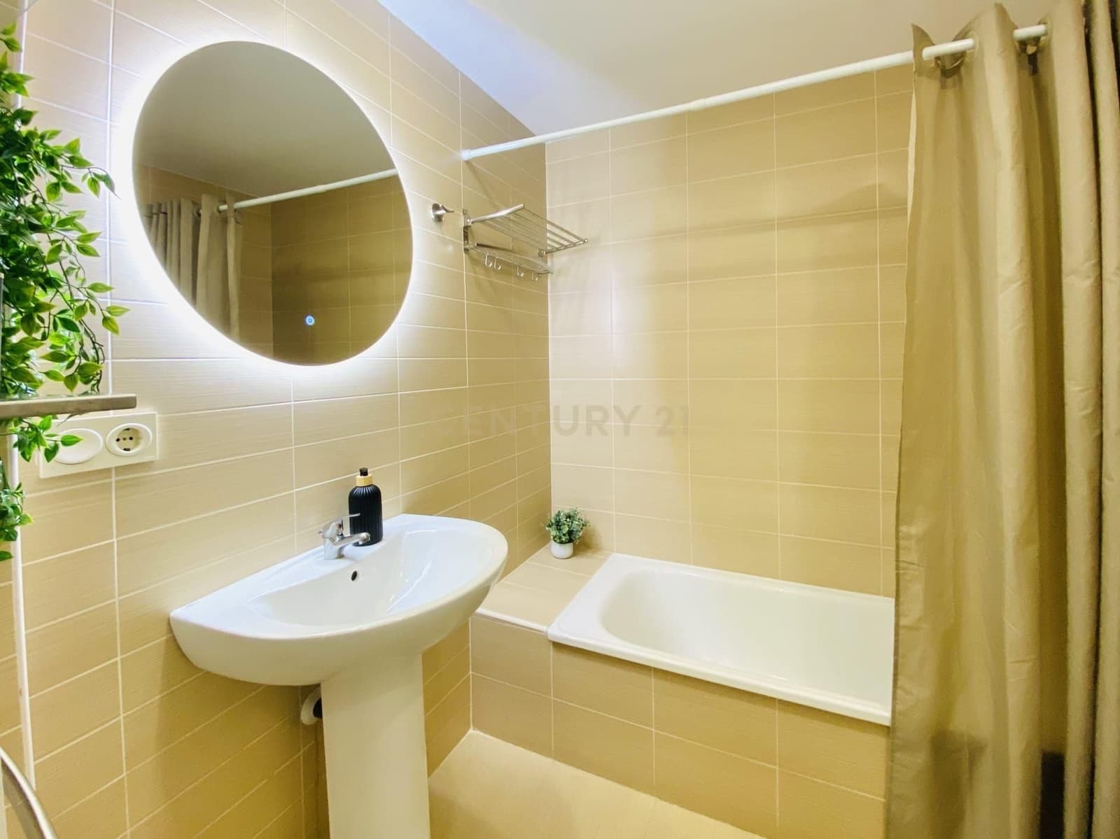 1 bedroom Flat for sale in El Ejido with pool - € 142,000 (Ref: 9543449)