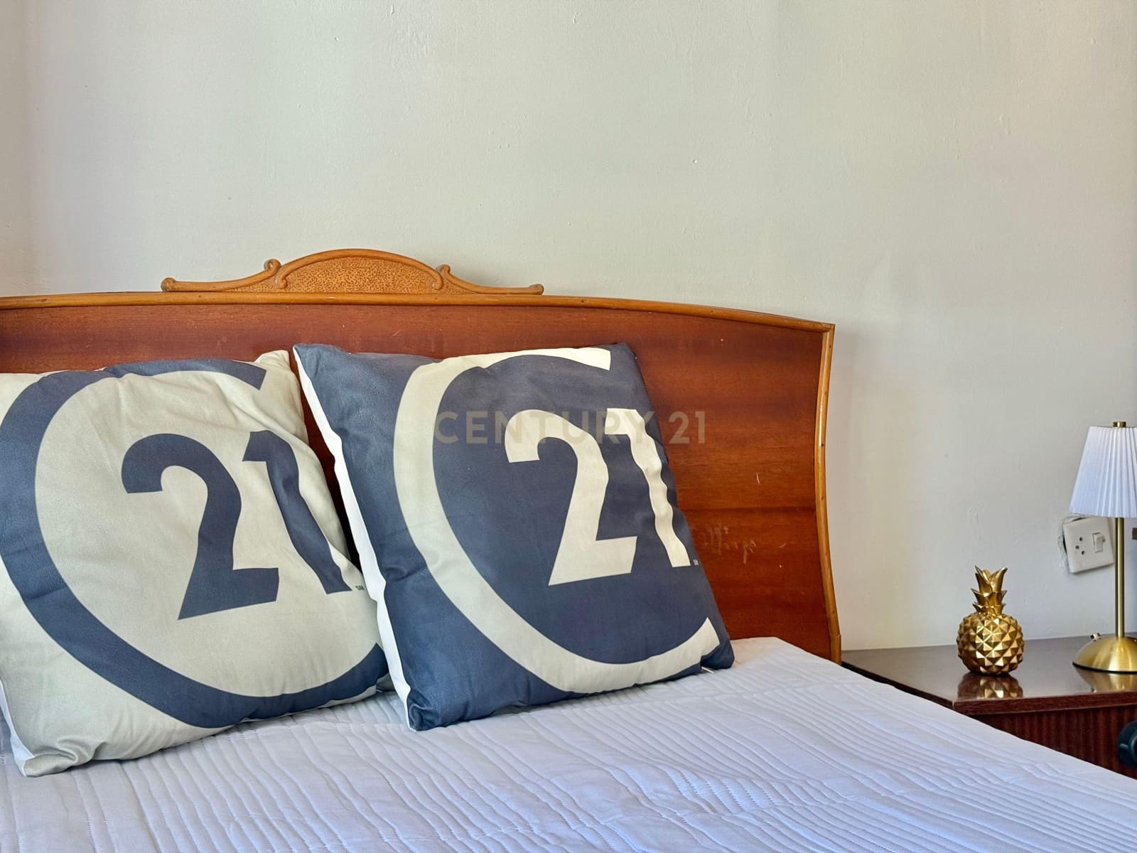 5 bedroom Villa for sale in Berja - € 120,000 (Ref: 9543450)