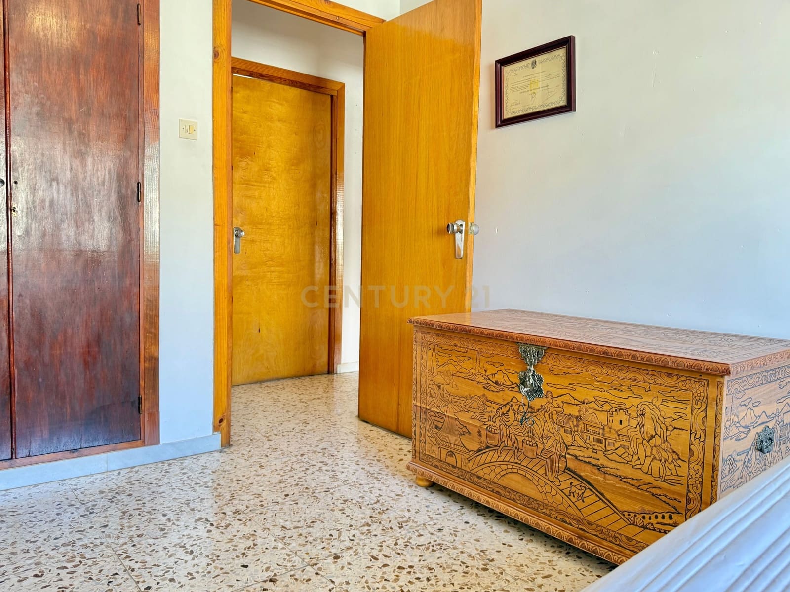 5 bedroom Villa for sale in Berja - € 120,000 (Ref: 9543450)