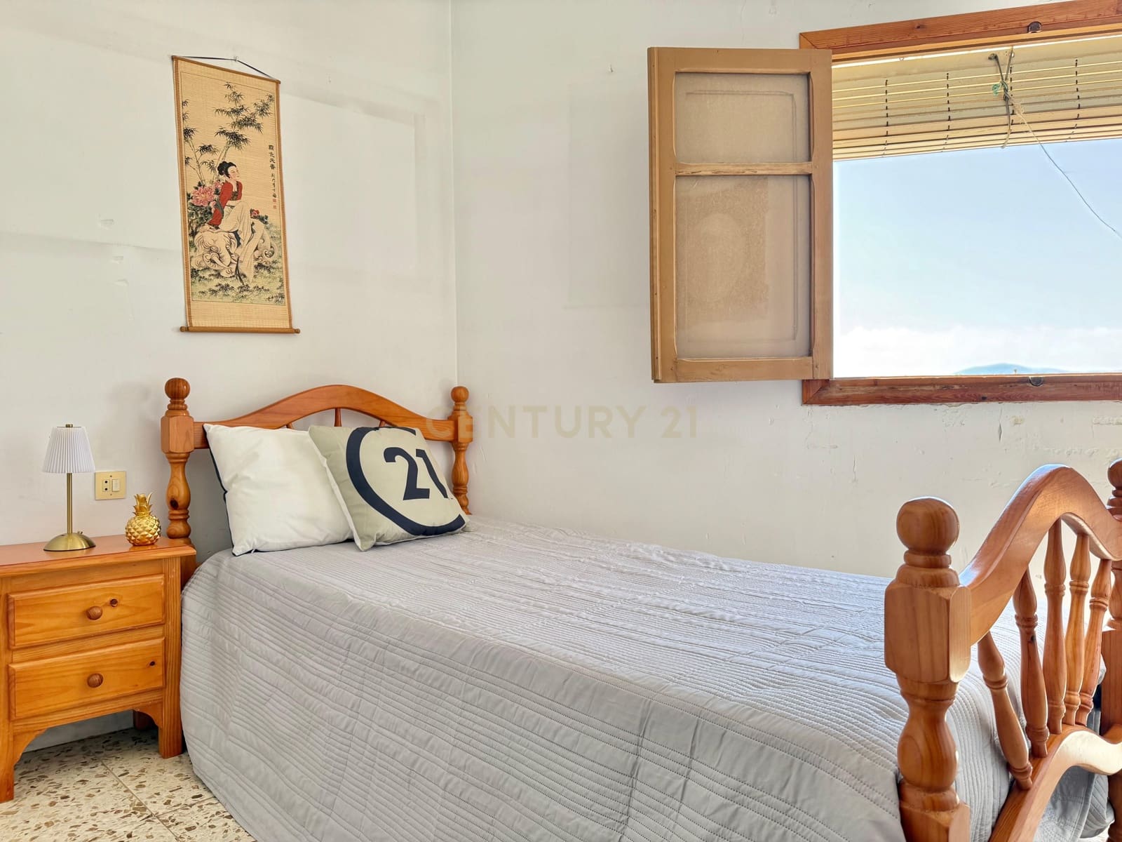 5 bedroom Villa for sale in Berja - € 120,000 (Ref: 9543450)