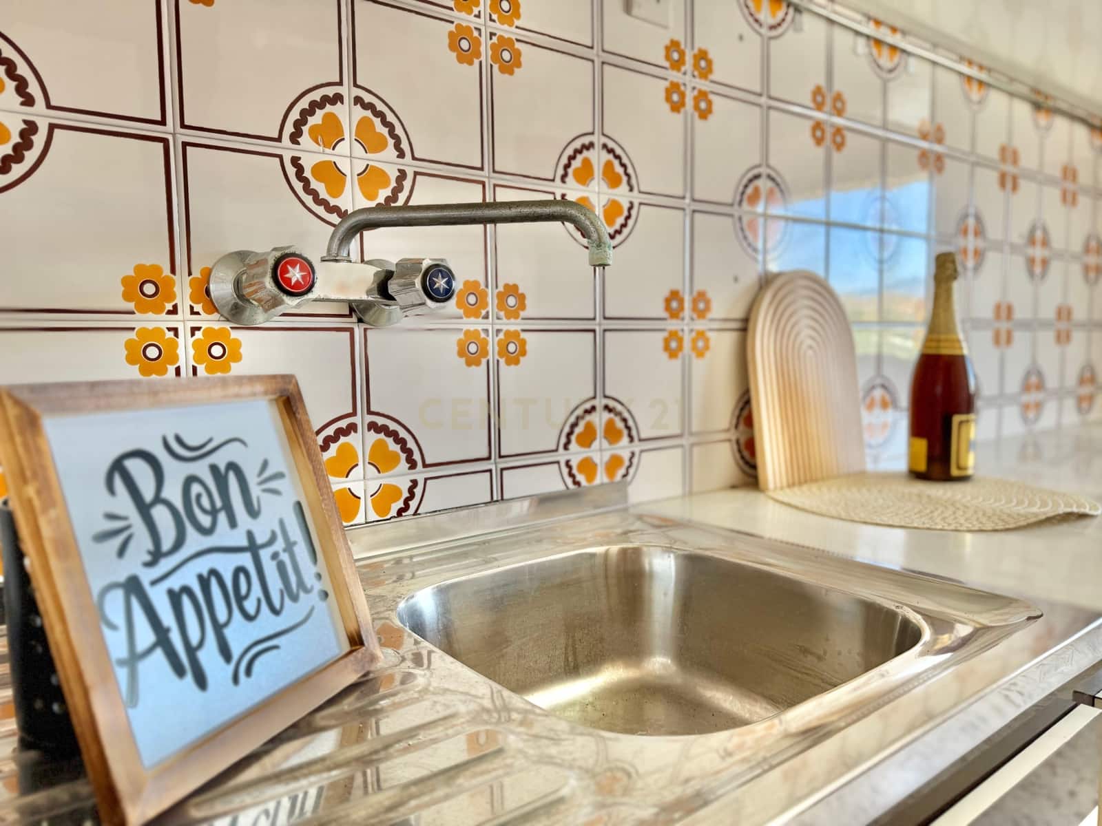 5 bedroom Villa for sale in Berja - € 120,000 (Ref: 9543450)