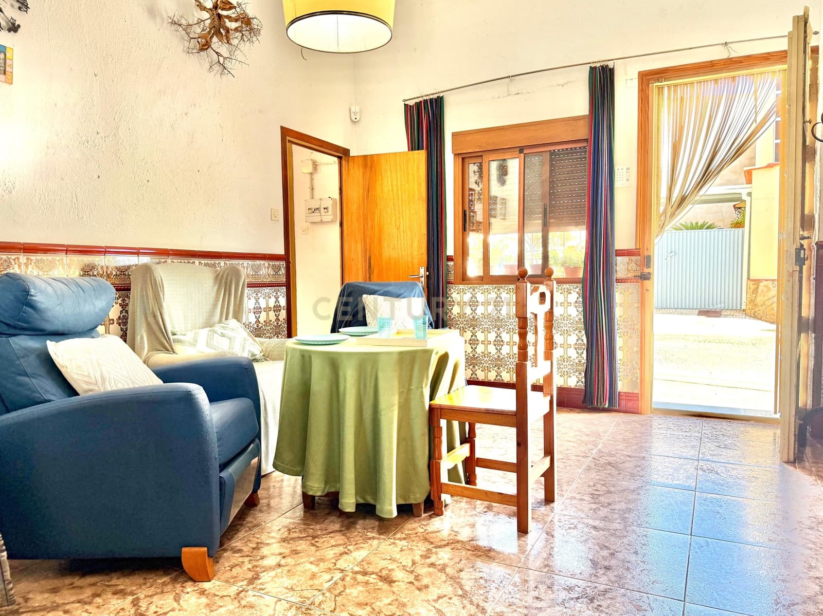 5 bedroom Villa for sale in Berja - € 120,000 (Ref: 9543450)