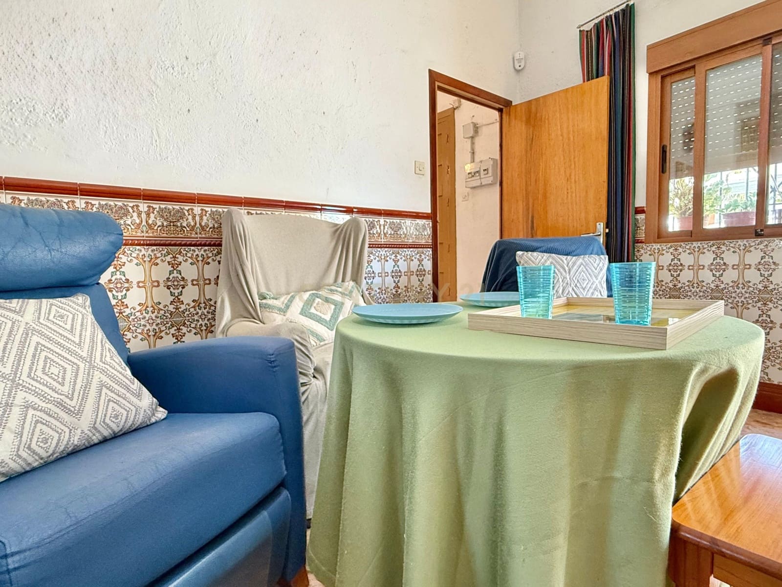 5 bedroom Villa for sale in Berja - € 120,000 (Ref: 9543450)