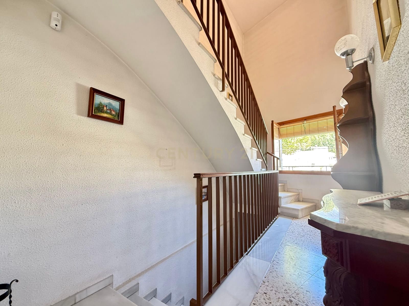 5 bedroom Villa for sale in Berja - € 120,000 (Ref: 9543450)