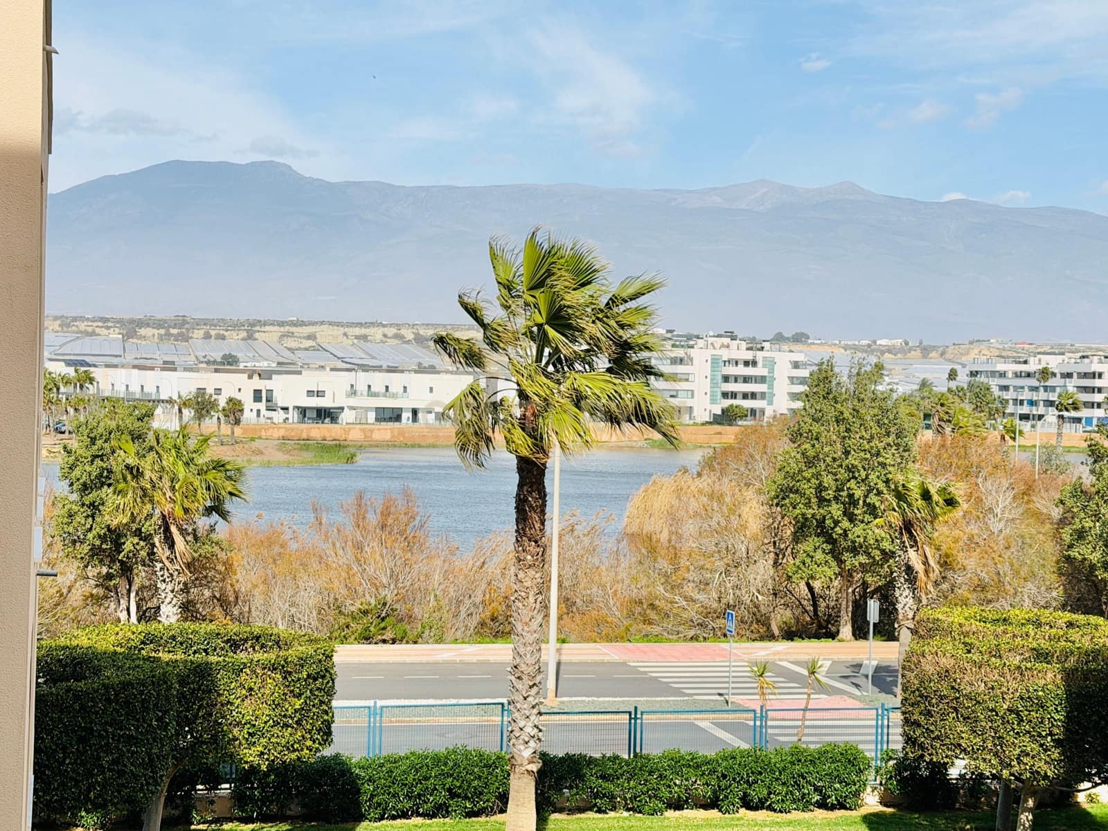 Piso de 2 habitaciones en El Ejido en venta con piscina - 195.000 € (Ref: 9598376)