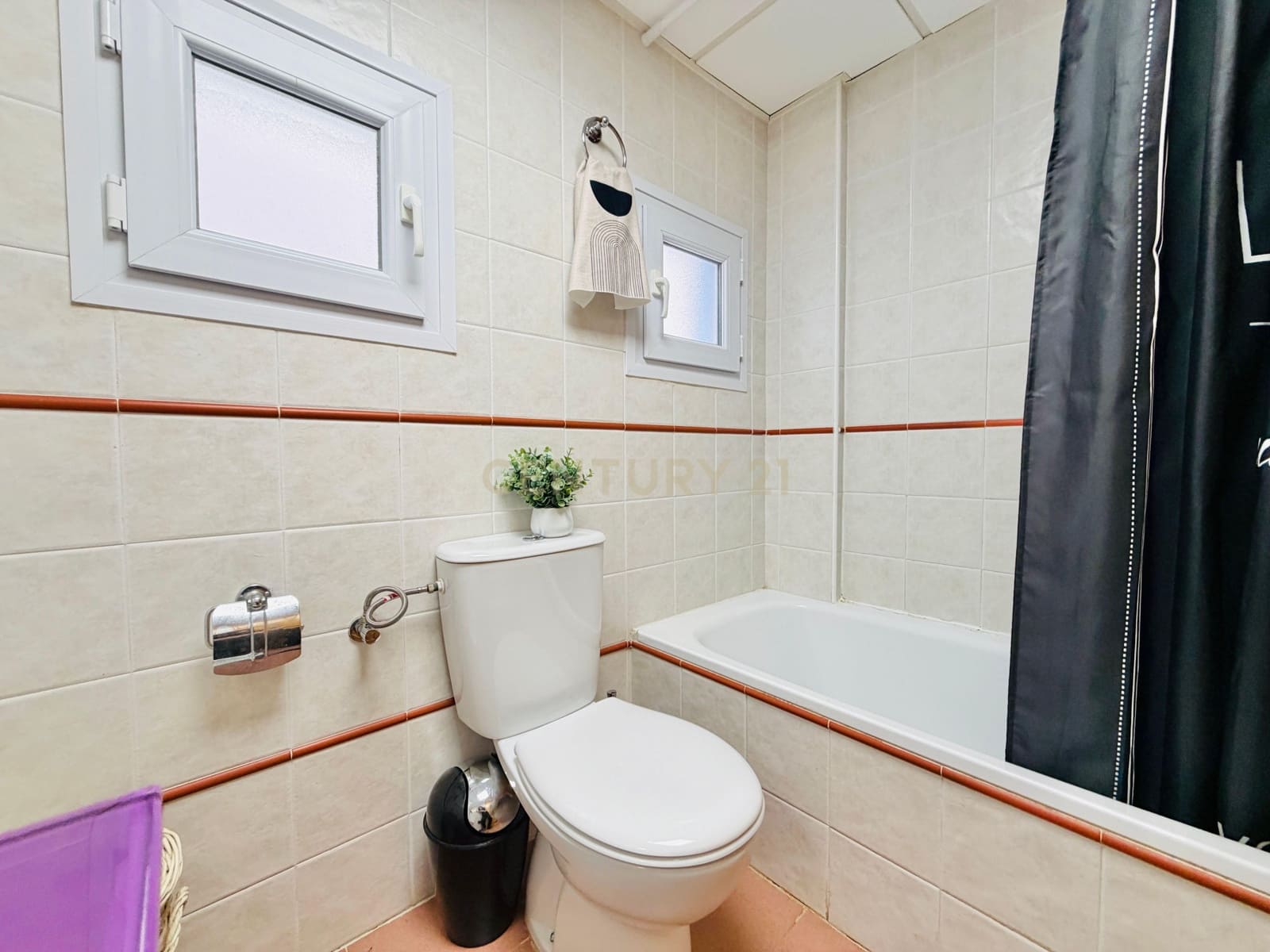 Piso de 2 habitaciones en El Ejido en venta con piscina - 195.000 € (Ref: 9598376)