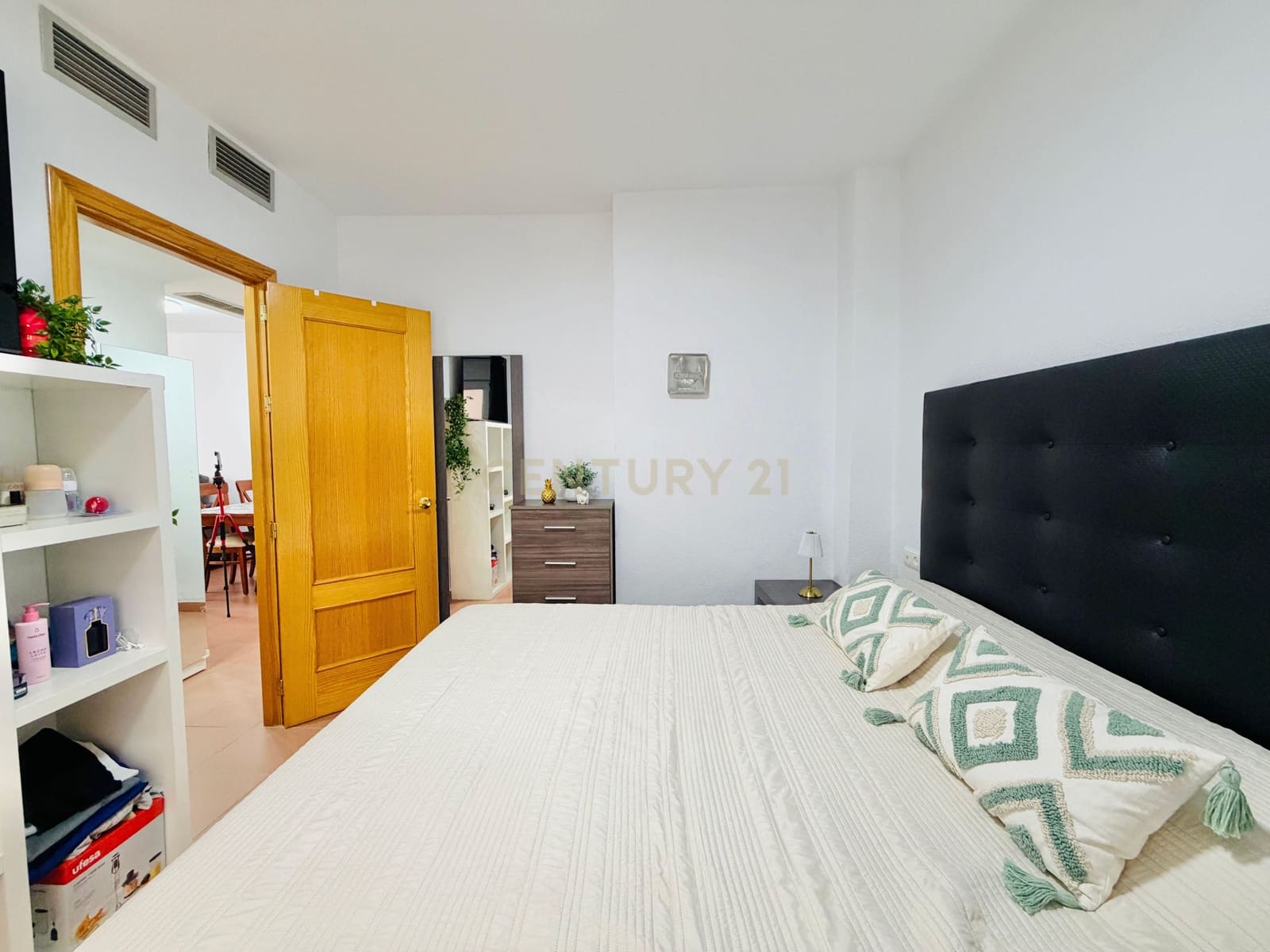 Piso de 2 habitaciones en El Ejido en venta con piscina - 195.000 € (Ref: 9598376)