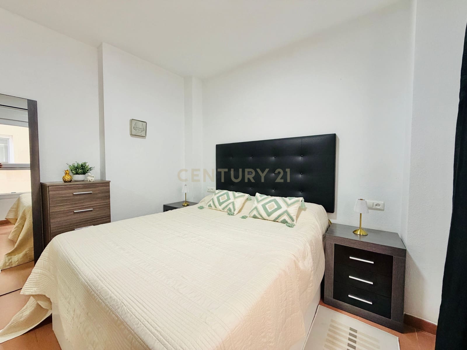 Piso de 2 habitaciones en El Ejido en venta con piscina - 195.000 € (Ref: 9598376)