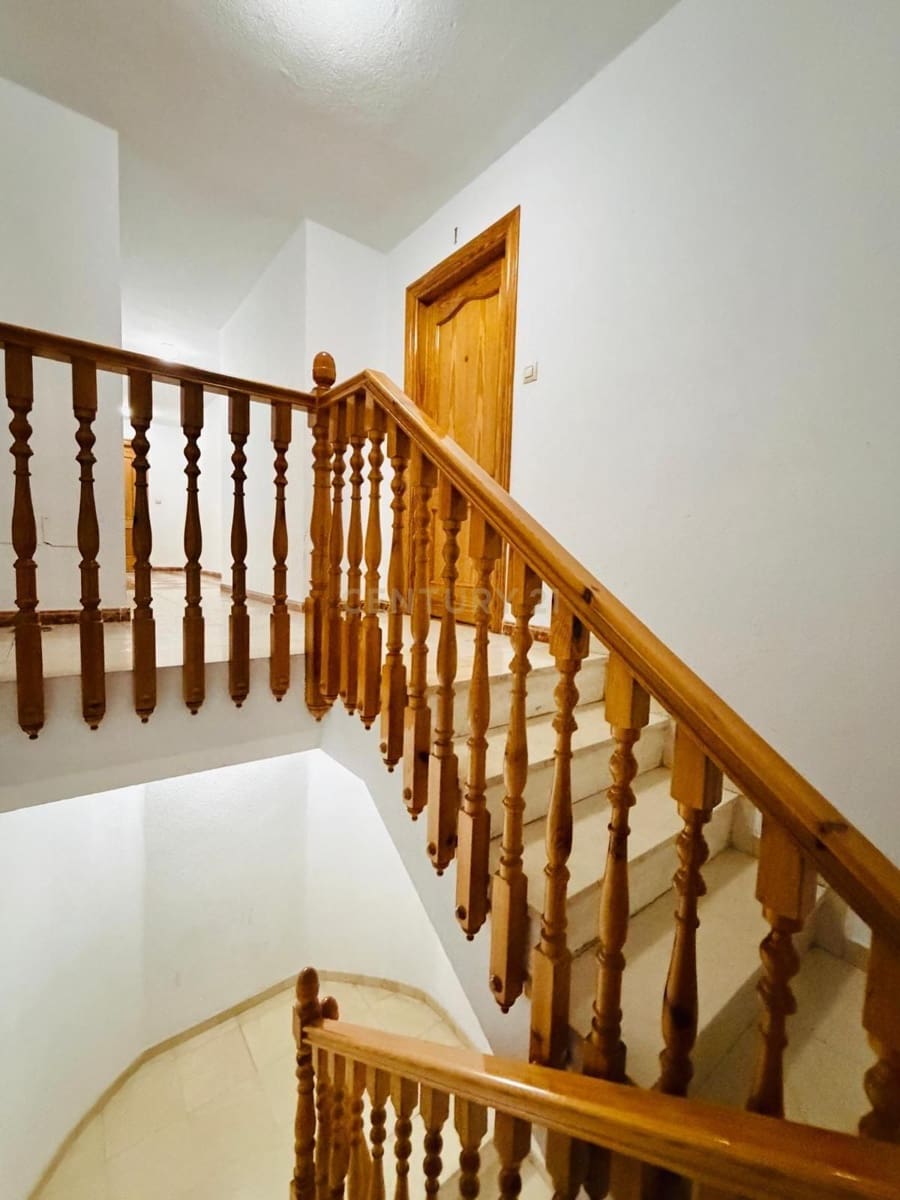 4 bedroom Apartment for sale in Roquetas de Mar - € 212,100 (Ref: 9626934)