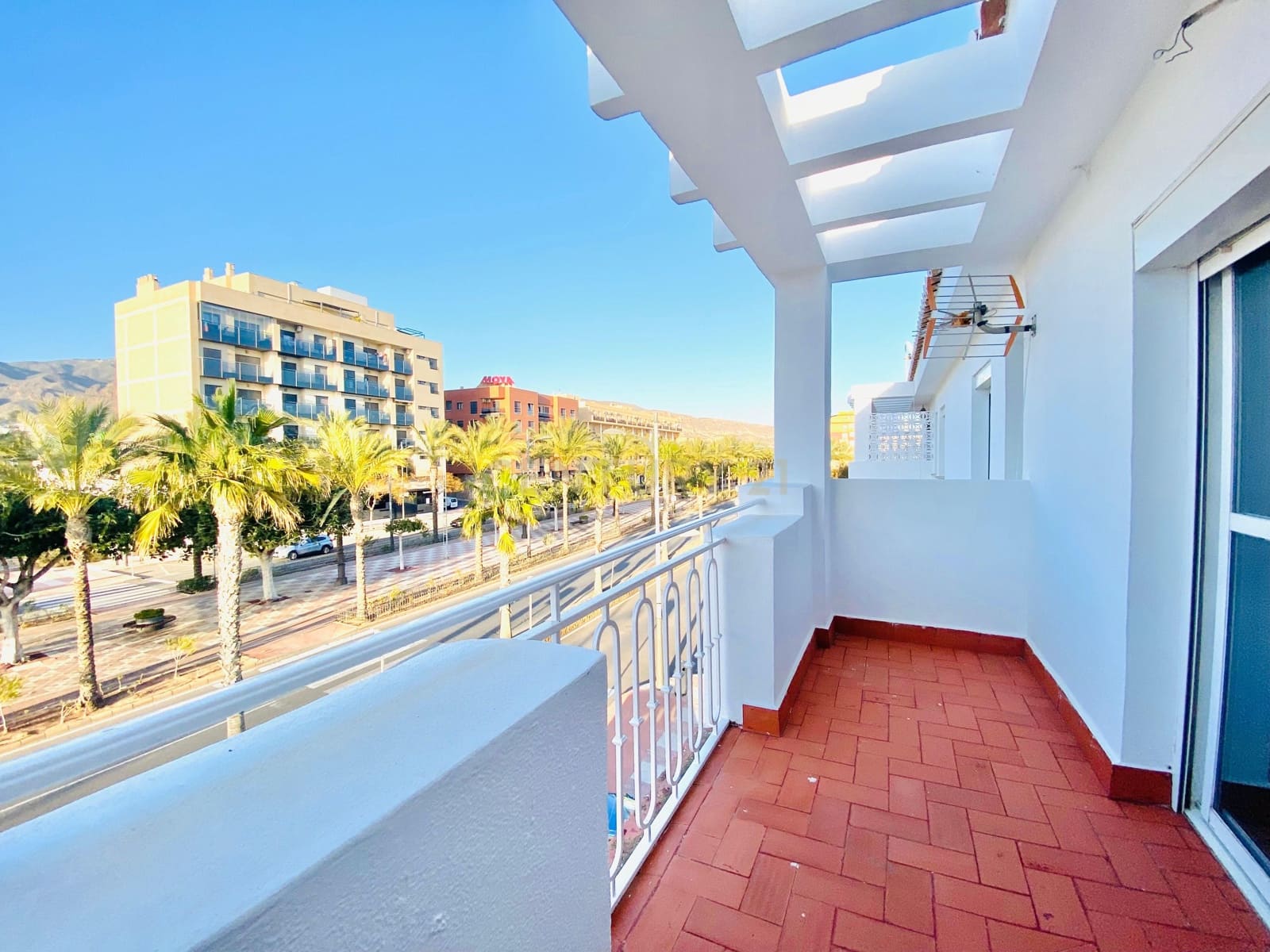 4 bedroom Apartment for sale in Roquetas de Mar - € 212,100 (Ref: 9626934)