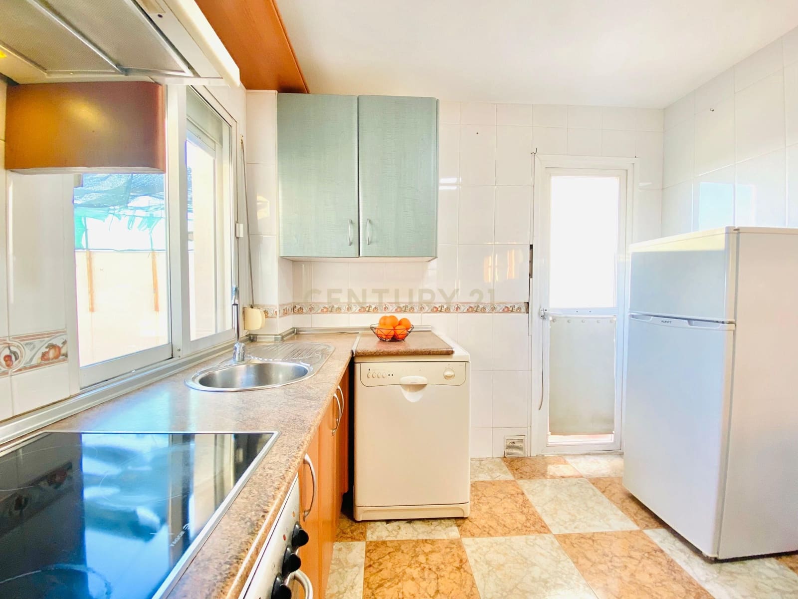 4 bedroom Apartment for sale in Roquetas de Mar - € 212,100 (Ref: 9626934)