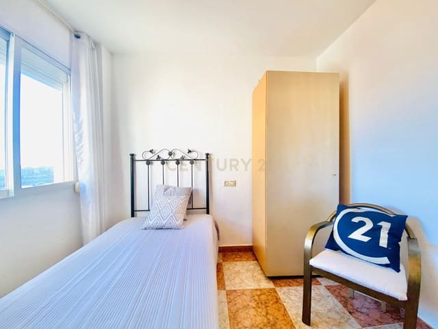 4 bedroom Apartment for sale in Roquetas de Mar - € 212,100 (Ref: 9626934)