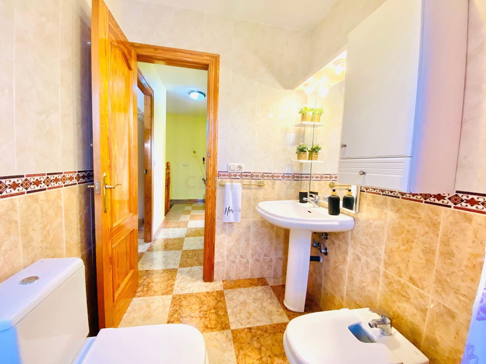 4 bedroom Apartment for sale in Roquetas de Mar - € 212,100 (Ref: 9626934)