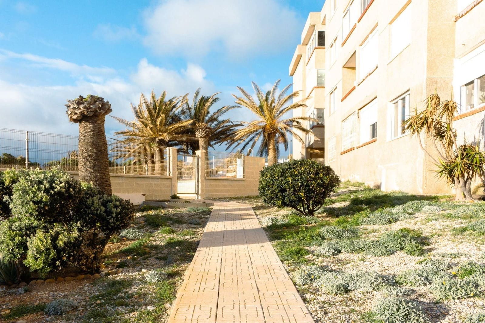 1 sypialnia Studio na sprzedaż w El Ejido z basenem garażem - 100 000 € (Ref: 9668262)