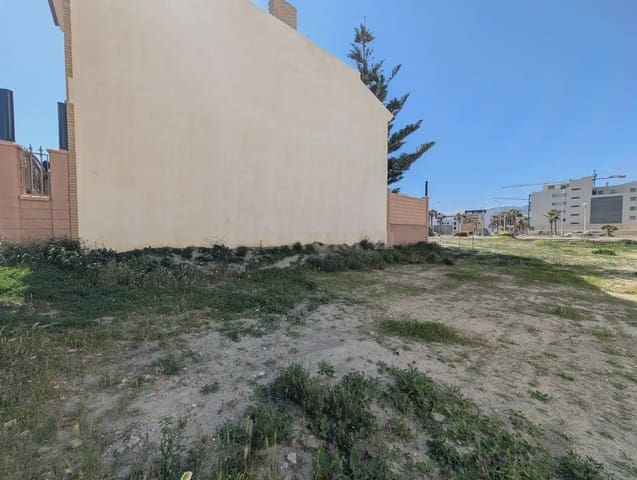 Działka budowlana na sprzedaż w Adra - 148 880 € (Ref: 9808595)