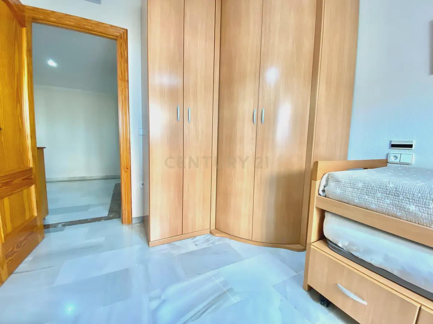 4 makuuhuone Asunto myytävänä paikassa El Ejido mukana 
autotalli - 150 000 € (Ref: 9824230)