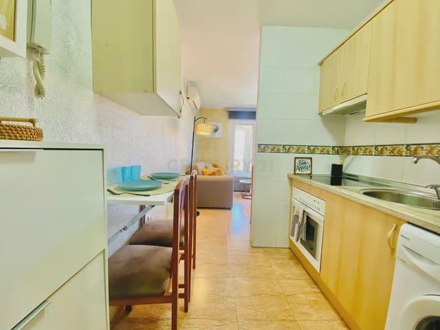 Studio til salgs i El Ejido med svømmebasseng - € 118 000 (Ref: 9830395)