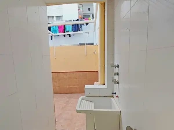 3 bedroom Apartment for sale in Adra - € 94,000 (Ref: 9836782)