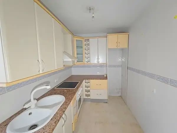 3 Zimmer Apartment zu verkaufen in Adra - 94.000 € (Ref: 9836782)