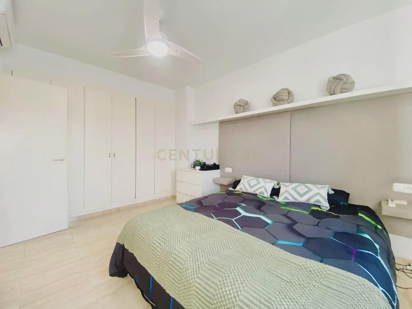 2 bedroom Apartment for sale in El Ejido - € 260,000 (Ref: 9838316)
